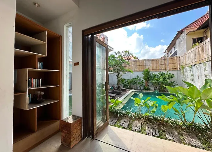 Balcony Living Aparthotel 2*